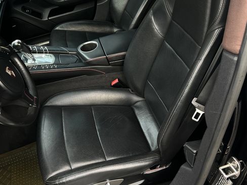 Used 2010 Porsche Panamera 4S image 37