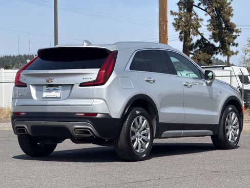 Used 2021 Cadillac XT4 Premium Luxury AWD/4WD image 2