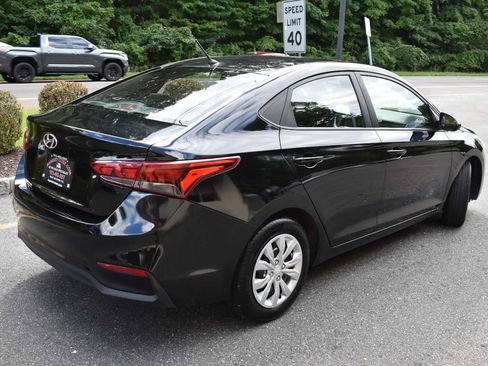 Used 2020 Hyundai Accent SE FWD image 4