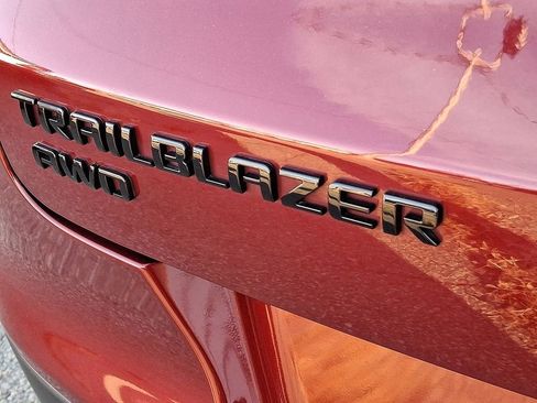 Used 2023 Chevrolet TrailBlazer RS image 35