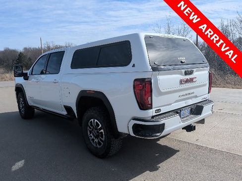 Used 2023 GMC Sierra 2500 AT4 w/ AT4 Preferred Package image 5