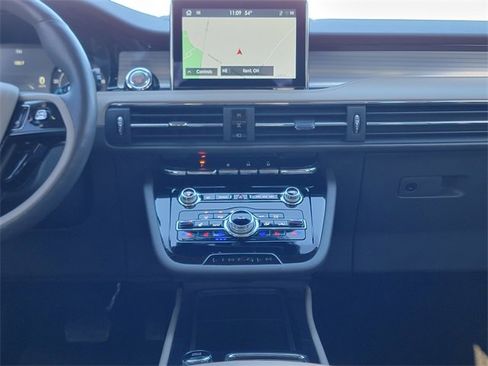 Certified 2022 Lincoln Corsair AWD w/ Premium Package image 27