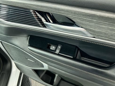 Used 2024 Jeep Wagoneer L Series II w/ Flexible Seating Group image 31