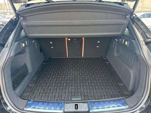 New 2026 Jaguar F-PACE R-Dynamic S image 7