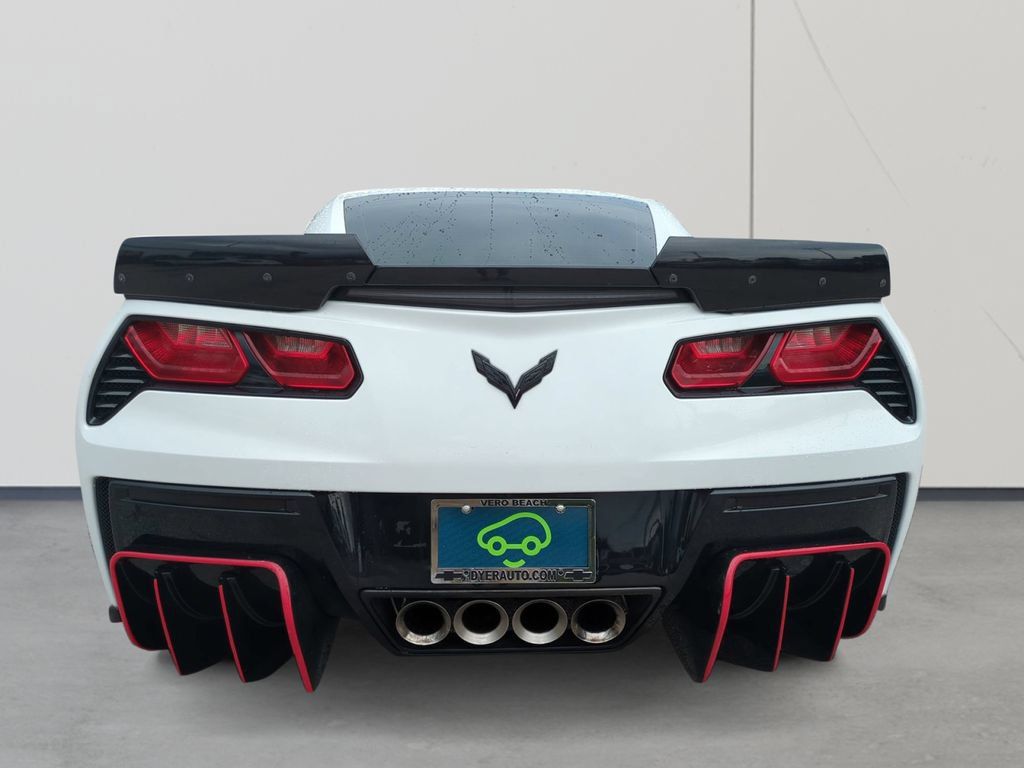 Certified 2015 Chevrolet Corvette Stingray Coupe RWD image 4