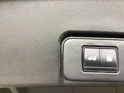 Used 2021 Nissan Rogue SL w/ Premium Package AWD/4WD image 22