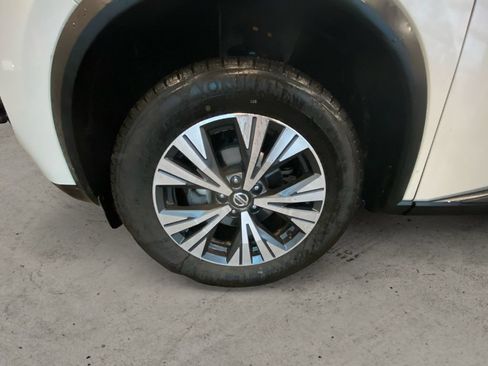 Used 2021 Nissan Rogue SV AWD/4WD image 15