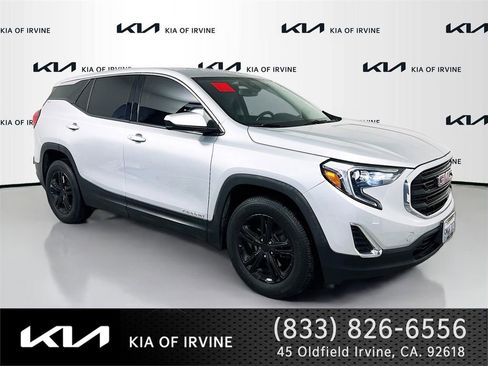 Used 2020 GMC Terrain SLE image 1