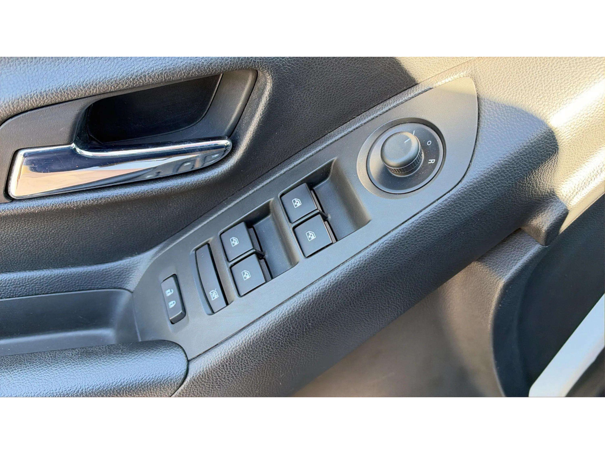 Used 2017 Chevrolet Trax LS FWD image 18