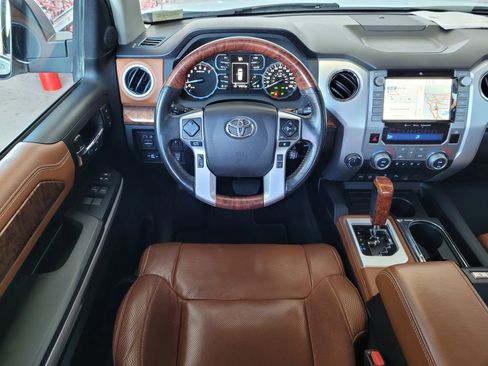 Used 2021 Toyota Tundra Platinum image 9
