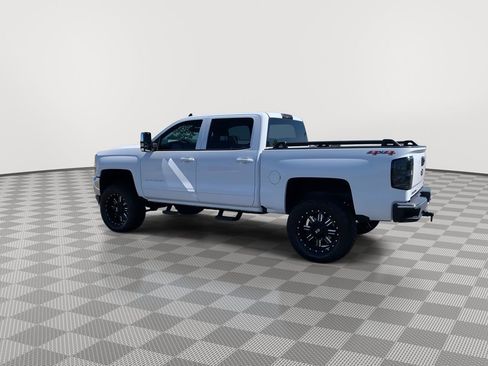 Used 2017 Chevrolet Silverado 1500 LT w/ True North Edition AWD/4WD image 5