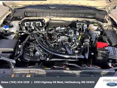 Used 2025 Ford Bronco Outer Banks image 8