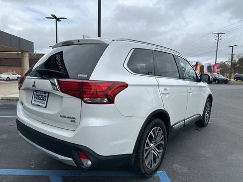 Used 2018 Mitsubishi Outlander SEL image 14