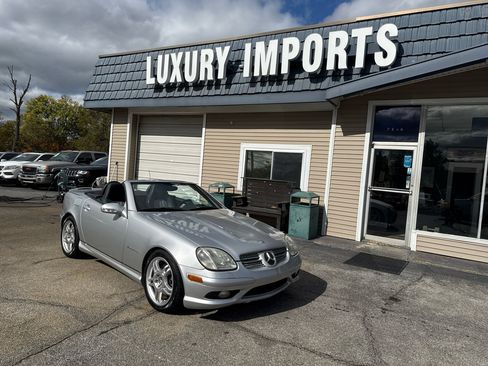 Used 2004 Mercedes-Benz SLK 32 AMG w/ Lighting Pkg image 19