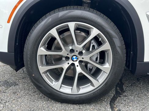 New 2026 BMW X5 xDrive40i image 2