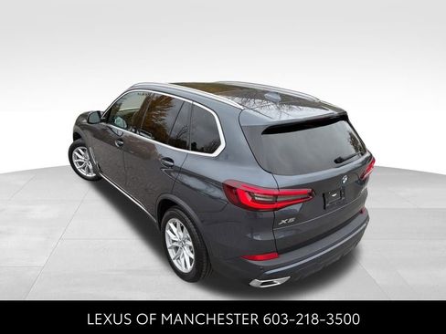 Used 2022 BMW X5 xDrive40i w/ Premium Package image 4