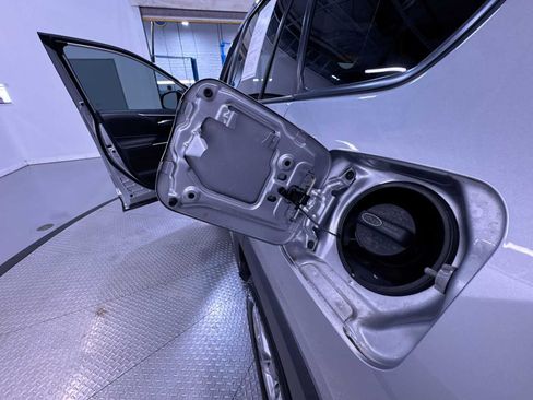 Used 2025 Toyota RAV4 XLE w/ Convenience Package FWD image 40