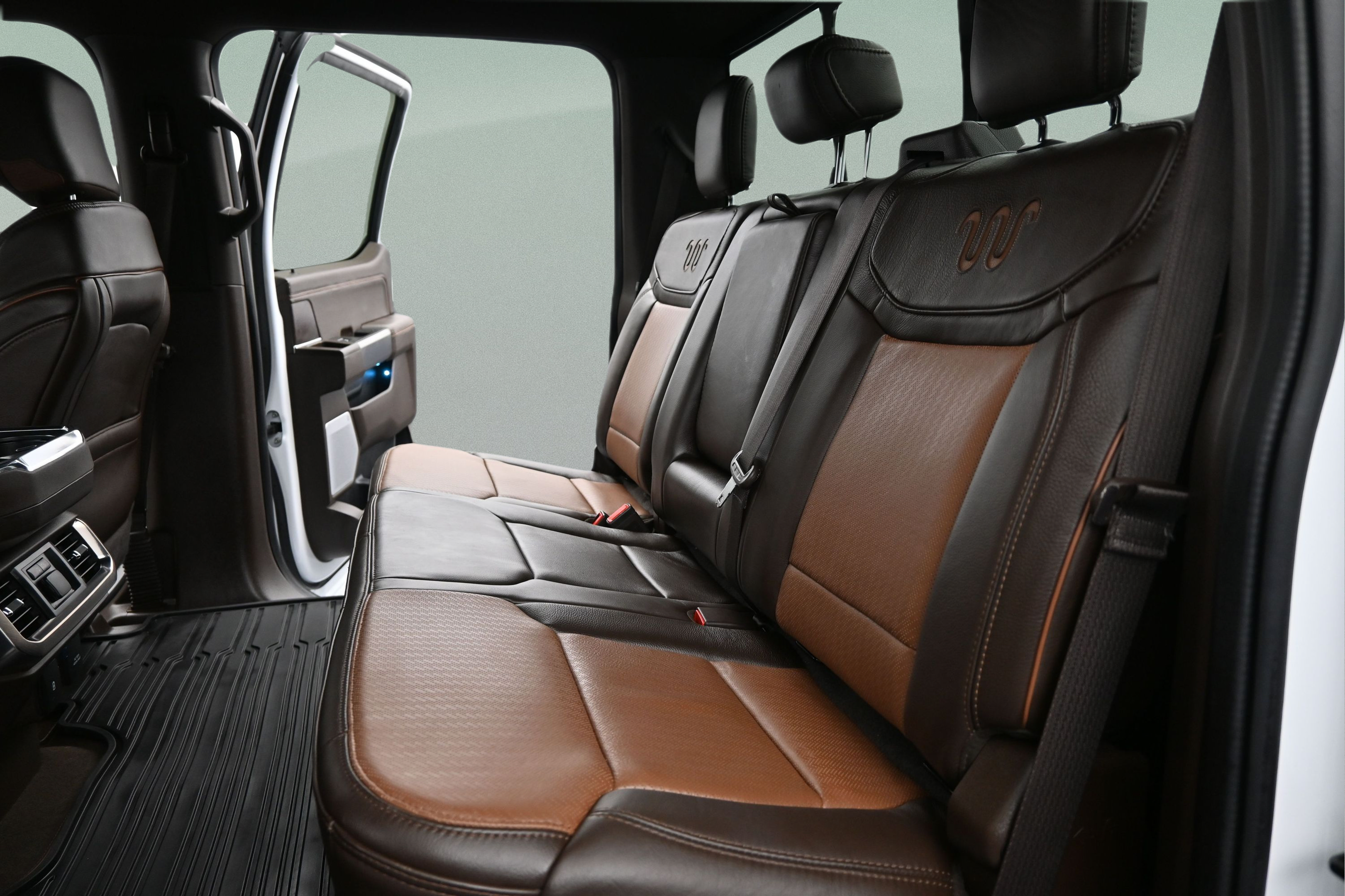 Used 2023 Ford F150 King Ranch w/ Equipment Group 601A High AWD/4WD image 23