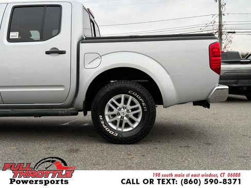 Used 2015 Nissan Frontier SV image 28