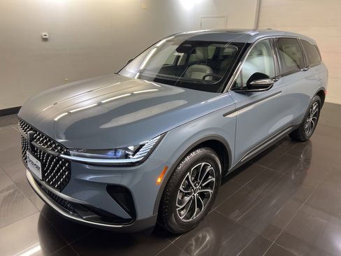 New 2026 Lincoln Nautilus Premier w/ Equipment Group 102A image 3