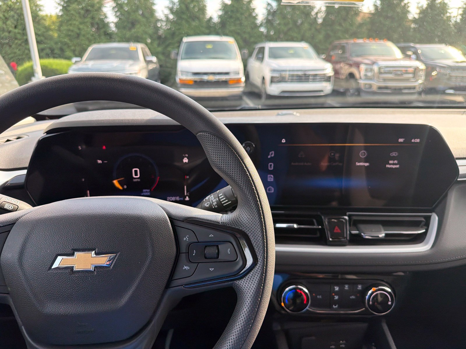 Used 2024 Chevrolet TrailBlazer LT w/ Driver Confidence Package FWD image 26