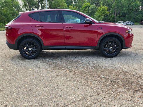 Used 2024 Dodge Hornet GT Plus w/ GT Blacktop Package AWD/4WD image 5