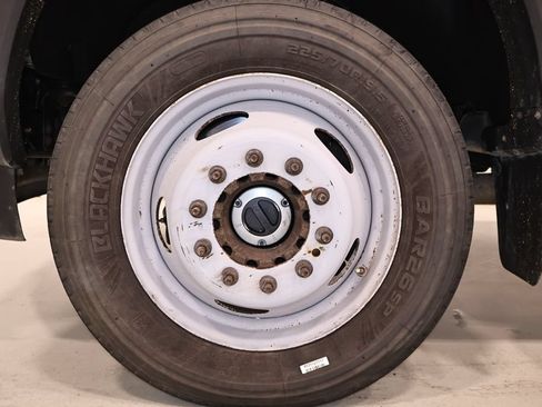 Used 2018 Ford F450 XL AWD/4WD image 31
