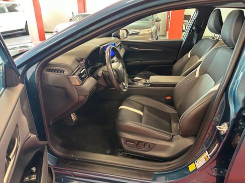 Used 2026 Toyota Camry SE w/ Multimedia Upgrade Package AWD/4WD image 10