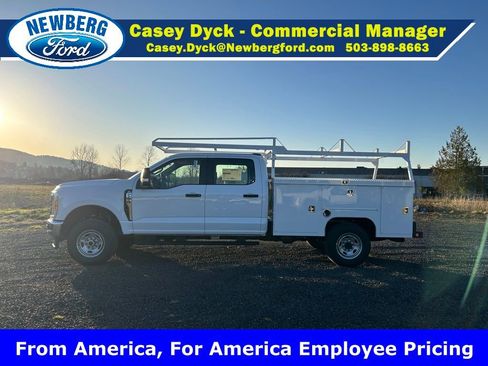 New 2026 Ford F250 XL w/ XL Chrome Package AWD/4WD image 1