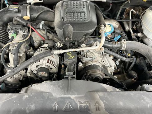 Used 2007 Chevrolet Silverado 2500 LT w/ 2LT Convenience Package AWD/4WD image 23