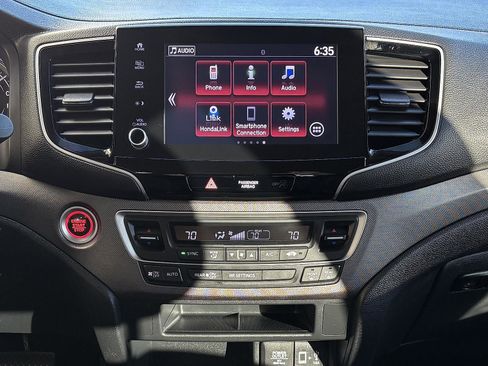 Certified 2023 Honda Ridgeline Sport image 21