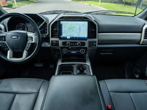 Used 2022 Ford F350 Lariat w/ Lariat Ultimate Package AWD/4WD image 17