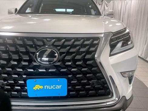 Used 2022 Lexus GX 460 Premium w/ Accessory Package AWD/4WD image 33