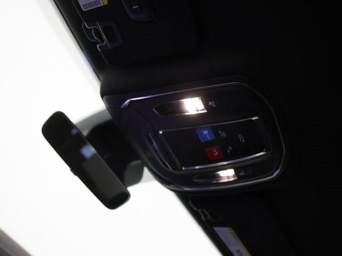 New 2025 Jeep Grand Cherokee Limited w/ Black Appearance Package image 23