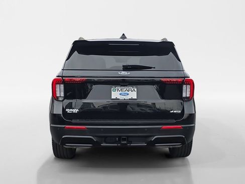 Used 2025 Ford Explorer ST-Line w/ Premium Package image 5