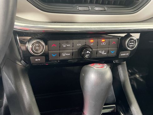 Used 2022 Jeep Compass Limited AWD/4WD image 15