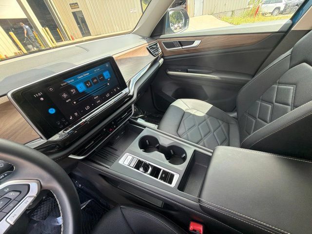 Used 2026 Volkswagen Atlas SE AWD/4WD image 23