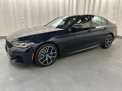 Used 2023 BMW 540i xDrive w/ M Sport Package image 2