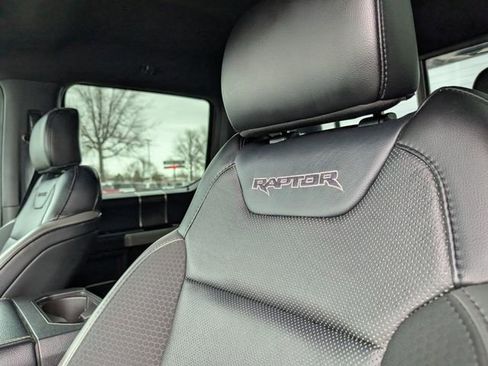 Used 2019 Ford F150 Raptor w/ Equipment Group 802A Luxury image 12