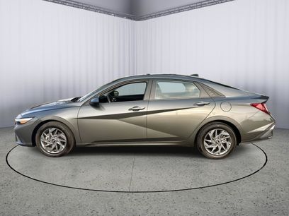Used 2024 Hyundai Elantra SEL