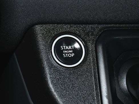 Used 2021 Land Rover Defender 90 X-Dynamic S AWD/4WD image 26