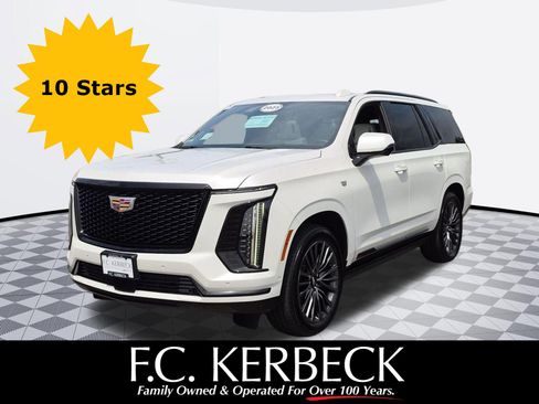 Used 2025 Cadillac Escalade Sport Platinum w/ LPO, Floor Liner Package AWD/4WD image 1