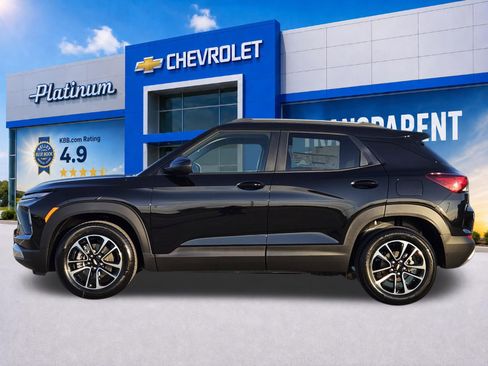 New 2026 Chevrolet TrailBlazer LT w/ LT Cold Weather Package FWD image 3