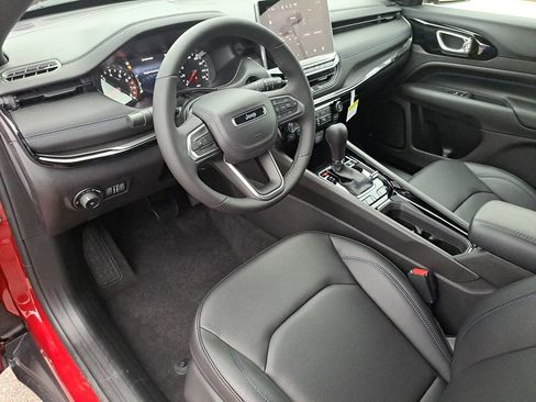 New 2026 Jeep Compass Limited AWD/4WD image 18