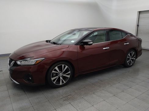Used 2019 Nissan Maxima Platinum image 2