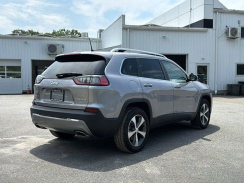 Used 2021 Jeep Cherokee Limited AWD/4WD image 6