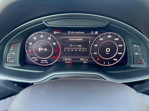 Used 2018 Audi Q7 3.0T Prestige w/ Prestige Package AWD/4WD image 17