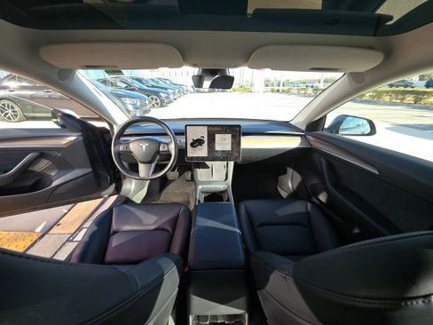 Used 2022 Tesla Model 3 Standard Range image 21