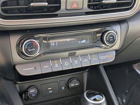 Used 2023 Hyundai Kona SEL w/ Convenience Package image 22