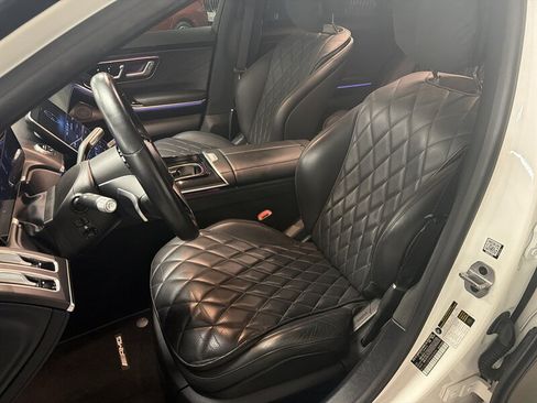 Used 2022 Mercedes-Benz S 580 4MATIC Sedan w/ AMG Line Package image 24
